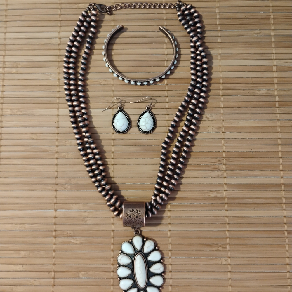 Statement White and Bronze Pendant Necklace Set